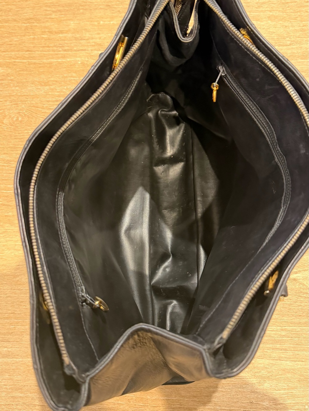 CHANEL Black Quilted Leather Shoulder Bag with Gold CC Hardware - Picture 7 of 12